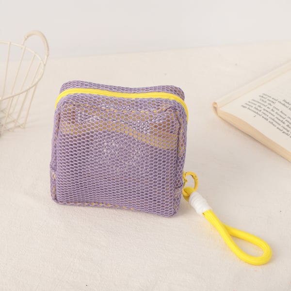 Portable Mesh Storage Makeup Case