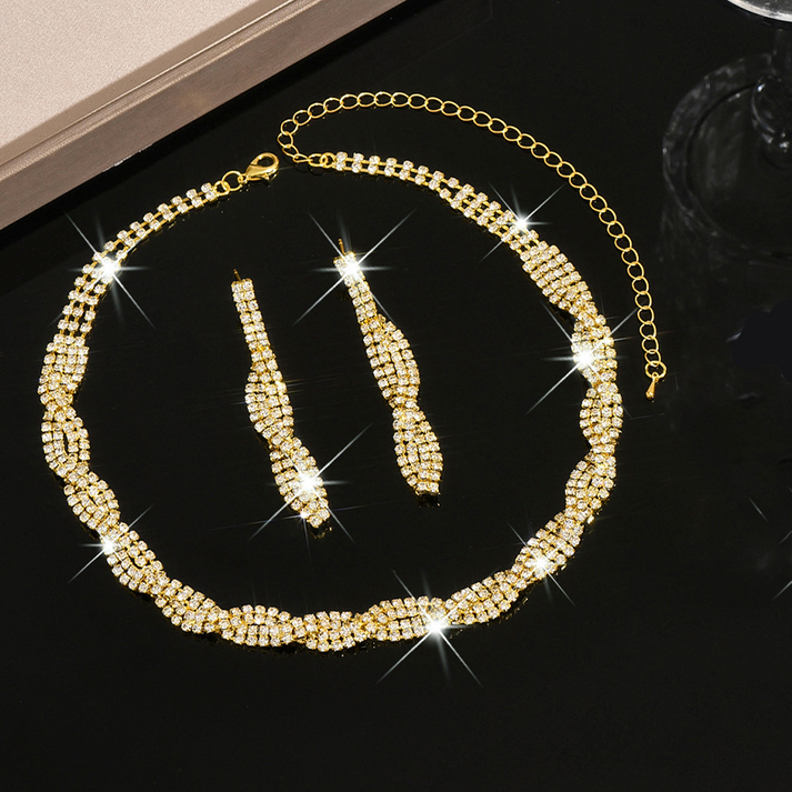 💎 50% OFF NOW! ✨ Sparkling Rhinestone Claw Chain Necklace & Earrings Set – Elegant design, brilliant shine & lightweight – Perfect for parties, weddings & daily glamour 🌟