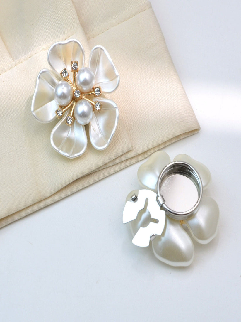 🔥 2K+ Sold Today｜Hot-Selling Rhinestone Flower Cufflinks Clip｜Sparkling & Elegant