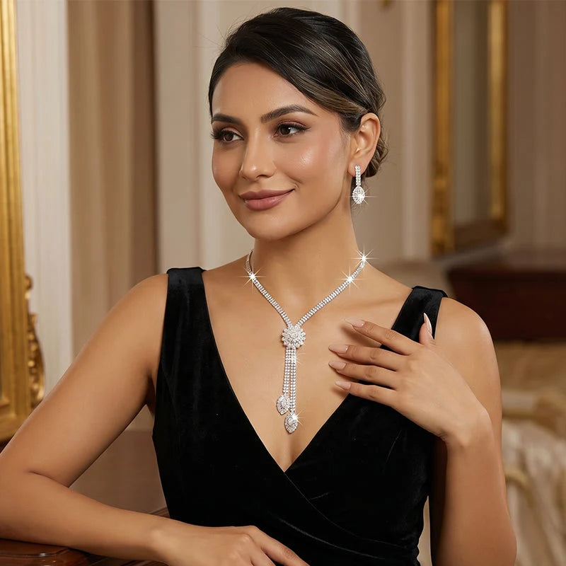 🌸Women's Zircon Flower Necklace Earrings Set