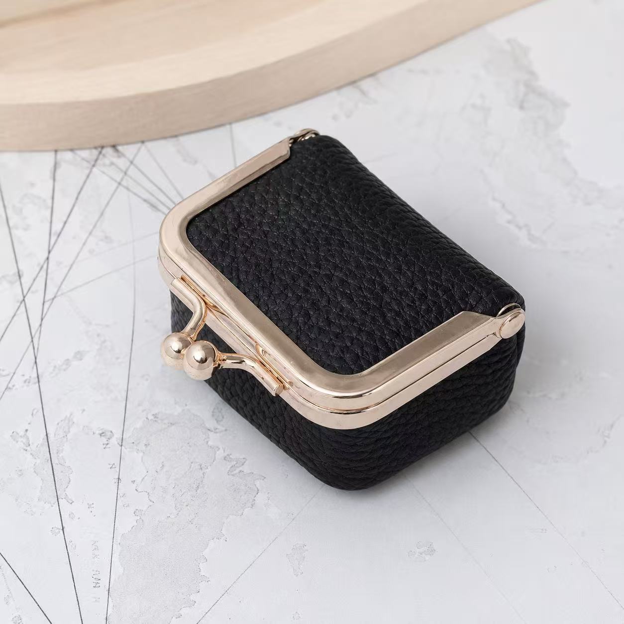 ✨New Arrival✨PU Leather Mini Jewelry Box