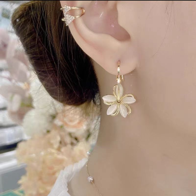 💐 Elegant Floral Tassel Dangle Earrings 💎
