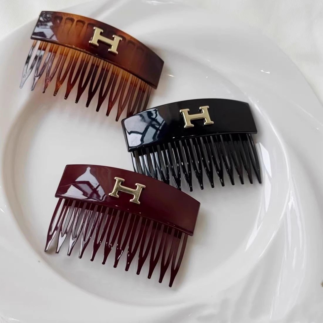 ✨ 4PCS Women's Stylish Hair Side Combs 💎 | Elegant Pearl Hair Accessories Set with Secure Hold for Everyday Beauty