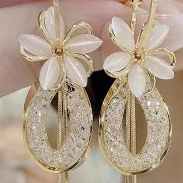 💐 Elegant Floral Tassel Dangle Earrings 💎