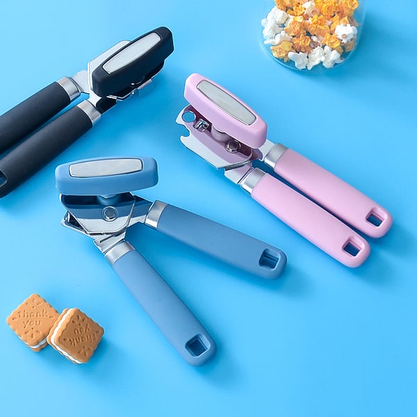 Multi-functional can opener