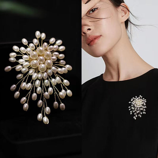 ✨High-class women's handmade pearl brooch
